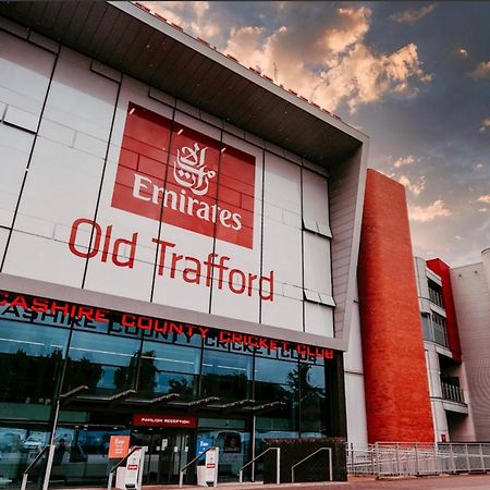 Bright & Modern 3 Bedroom Old Trafford Home Manchester Eksteriør bilde